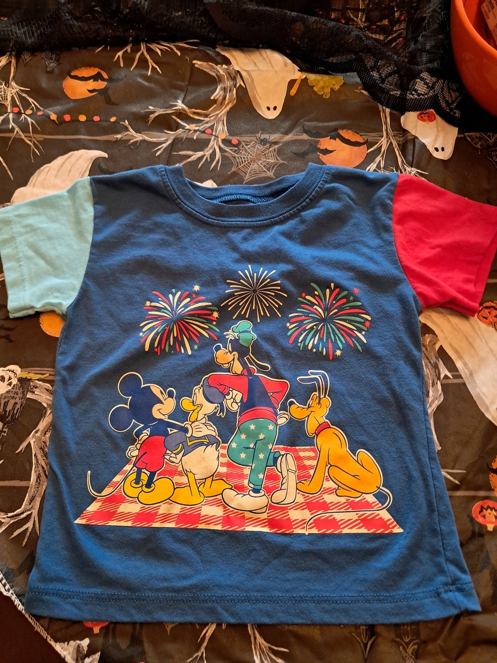 Disney Kids' Blue Mickey & Friends Fireworks Tee